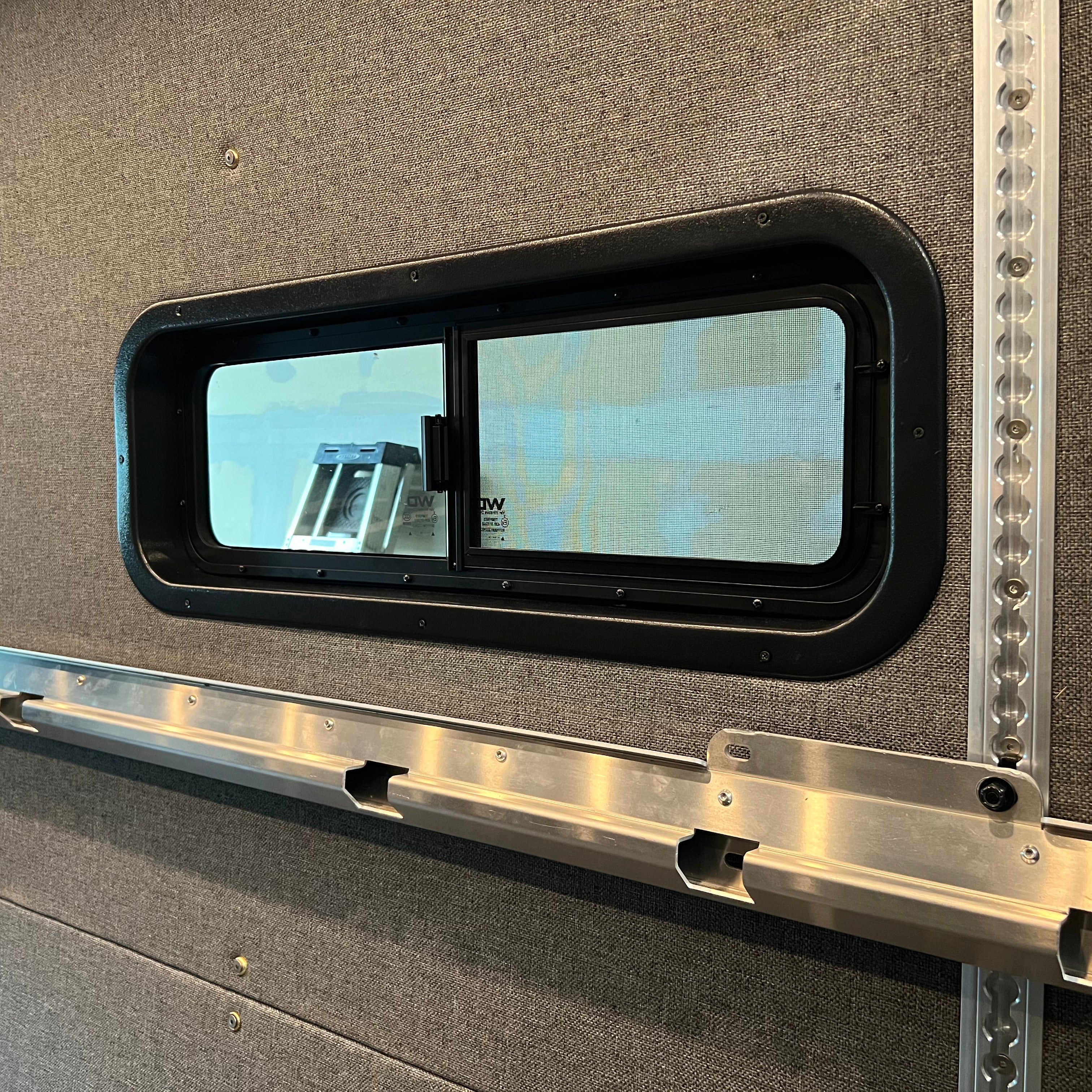 Mercedes Sprinter Rear Half-Slider Window Trim Ring - My Store