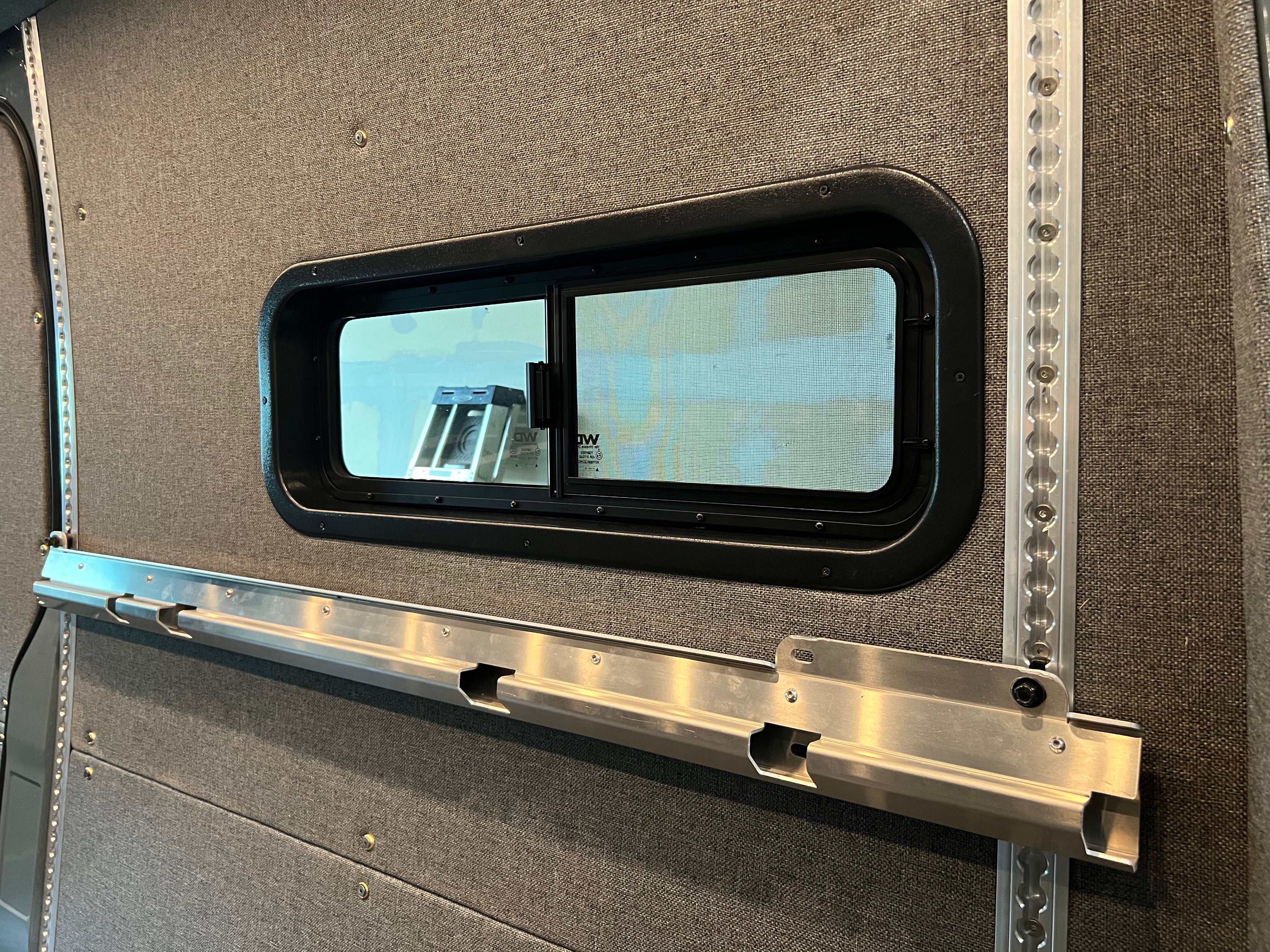 Mercedes Sprinter Rear Half-Slider Window Trim Ring - My Store